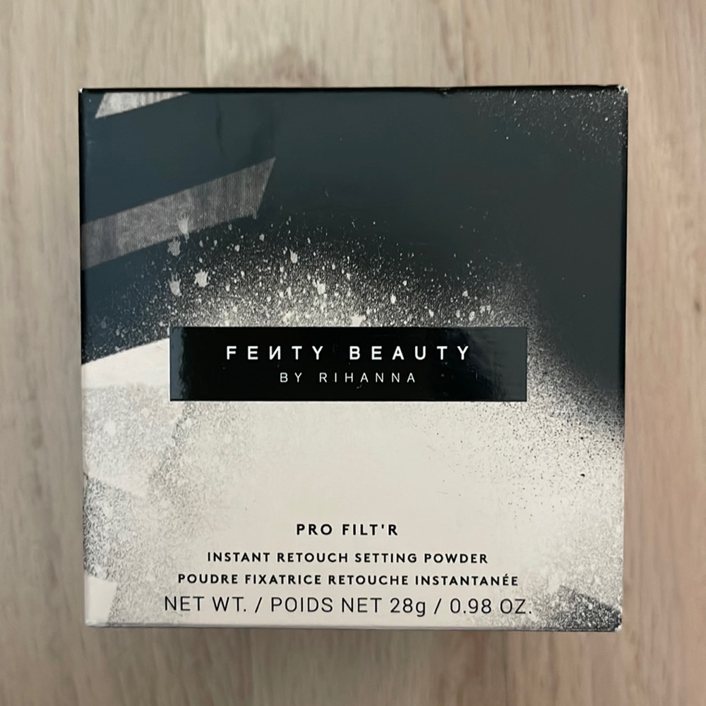 *NEW* FENTY BEAUTY SETTING POWDER - “COFFEE”